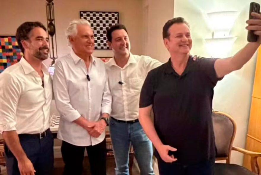 governador-ratinho-junior-abandona-disputa-presidencial3B-psd-vai-decidir-entre-eduardo-leite-e-ronaldo-caiado governador-ratinho-junior-abandona-disputa-presidencial3B-psd-vai-decidir-entre-eduardo-leite-e-ronaldo-caiado