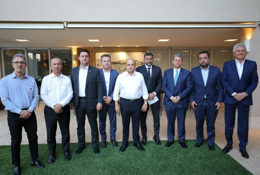 governadores-se-associam-a-chantagem-de-trump-em-troca-de-votos-de-bolsonaro