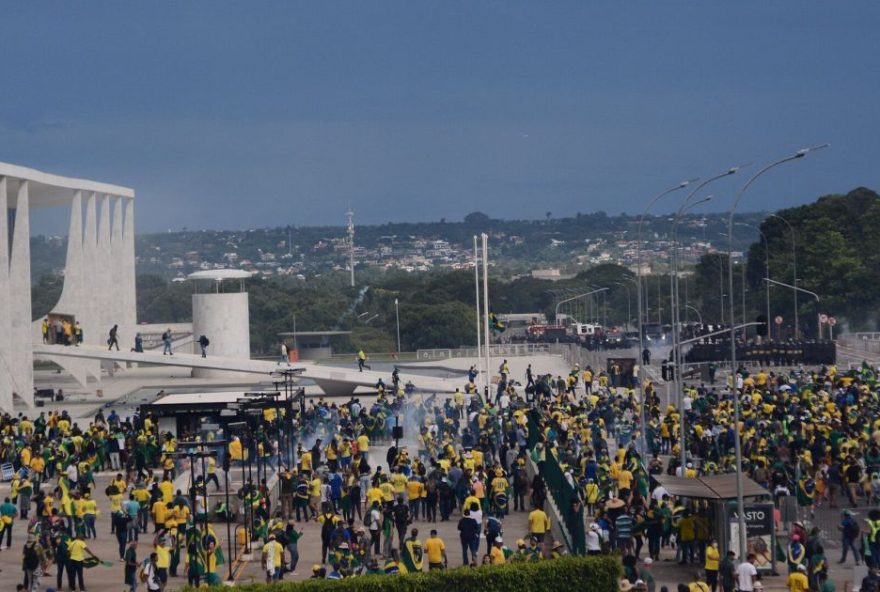 governistas-movem-acao-no-stf-contra-pl-da-dosimetria-e-pedem-veto-de-lula