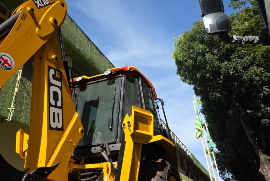 governo-de-goias-entrega-r24-82C5-milhoes-pelo-programa-mecaniza-campo governo-de-goias-entrega-r24-82C5-milhoes-pelo-programa-mecaniza-campo