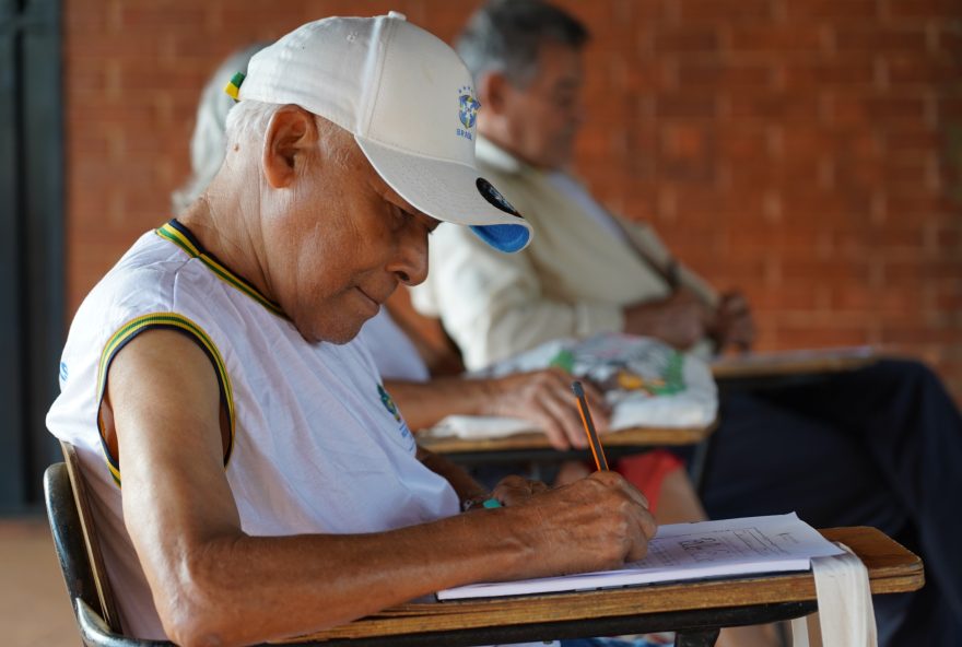 governo-de-goias-reduz-analfabetismo-adulto-e-supera-marca-de-10-mil-beneficiados-pelo-programa-alfabetizacao-e-familia governo-de-goias-reduz-analfabetismo-adulto-e-supera-marca-de-10-mil-beneficiados-pelo-programa-alfabetizacao-e-familia