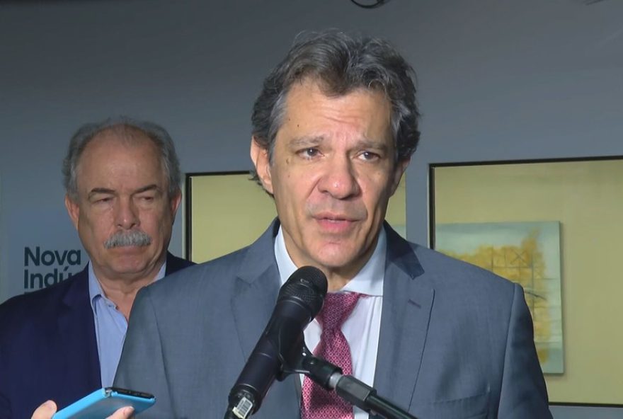governo-discute-compensacoes-apos-recuo-na-alta-do-iof2C-diz-haddad3A-impacto-na-industria