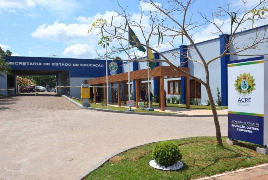 governo-do-acre-nomeia-novos-servidores-aprovados-em-concurso-da-educacao