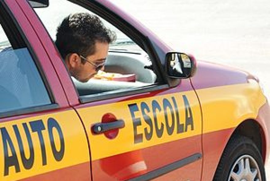 governo-federal-propoe-fim-da-obrigatoriedade-de-autoescola-para-obter-cnh