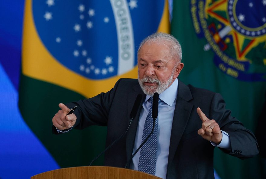 governo-lula-reduz-previsao-do-salario-minimo-de-2026-para-r24-1.627