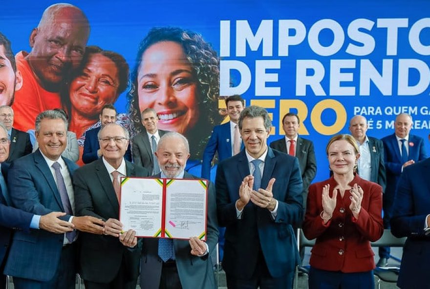 governo-sanciona-integralmente-pl-do-ir-que-isenta-salarios-de-ate-r24-5-mil-por-mes