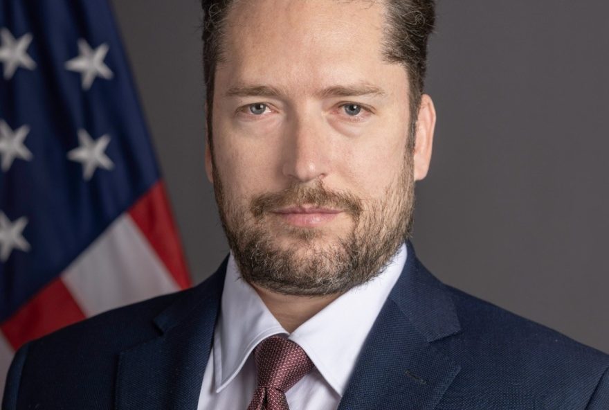 governo-trump-nomeia-figura-de-extrema-direita-para-cargo-chave-no-brasil governo-trump-nomeia-figura-de-extrema-direita-para-cargo-chave-no-brasil