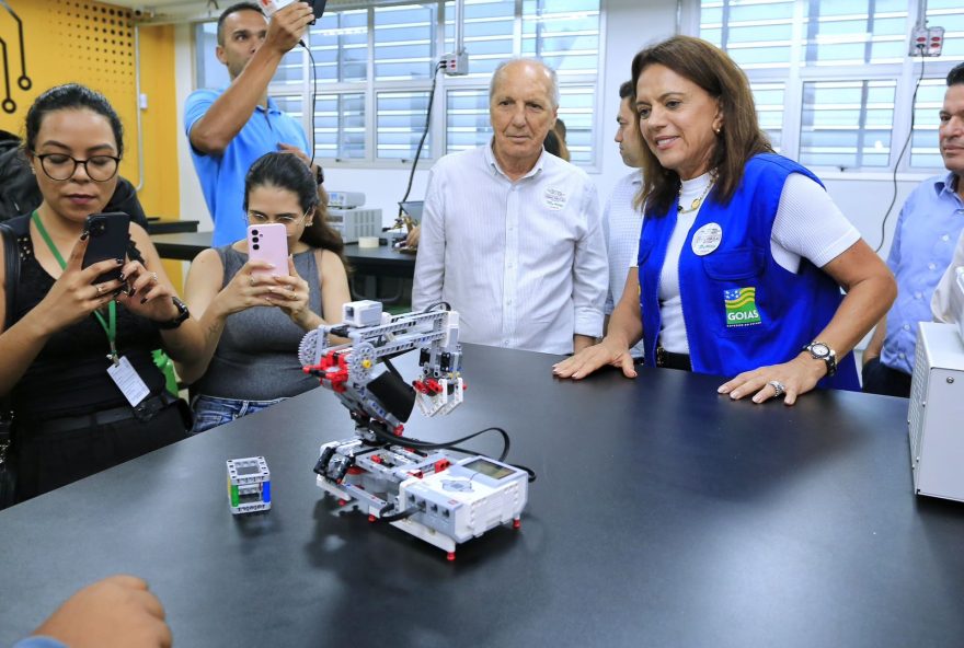 Gracinha Caiado durante a inauguração da EFG Raul Brandão de Castro, em Mineiros: “Queremos colocar Goiás em um caminho cada vez mais inovador e vanguardista”