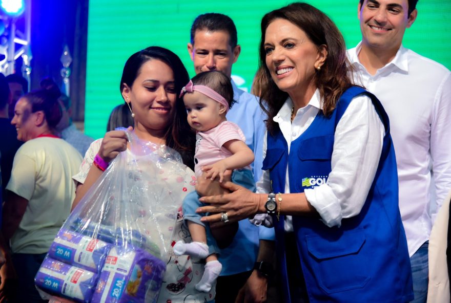 Gracinha Caiado abre o Goiás Social em Águas Lindas, onde também visitou o futuro Mercadão Goiano: “Oportunidades de renda para as famílias”