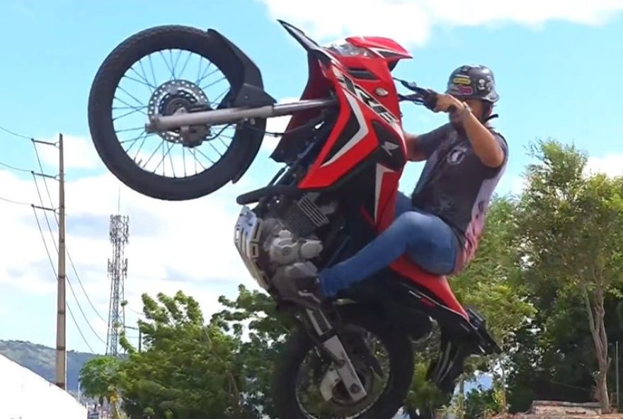 grauzeiros-buscam-espaco-seguro-para-manobras-de-motos-no-cariri