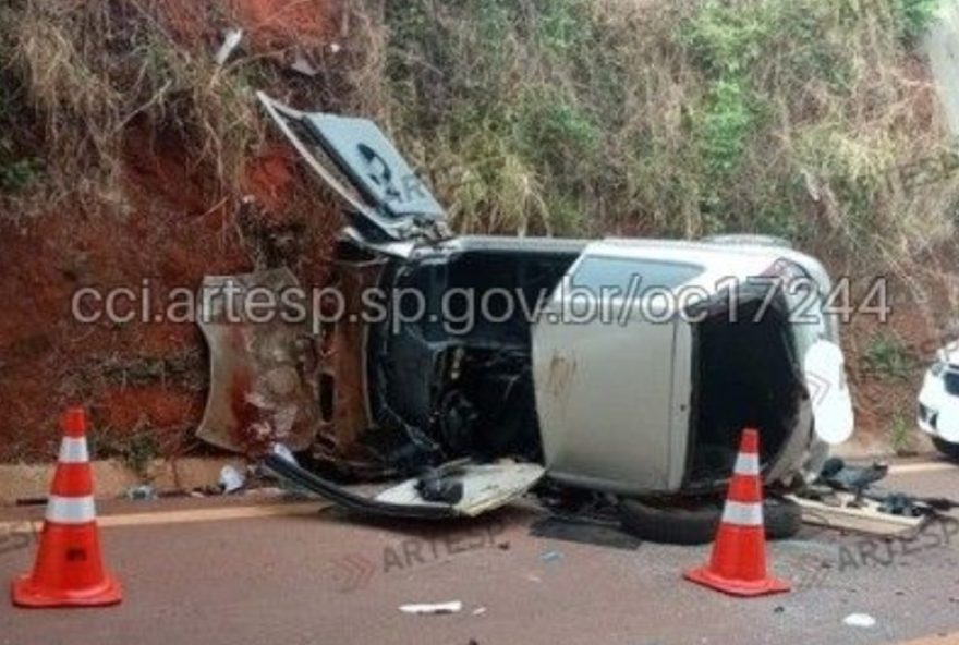 grave-acidente-em-colina2C-sp3A-homem-e-crianca-de-2-anos-feridos-apos-despencarem-de-viaduto grave-acidente-em-colina2C-sp3A-homem-e-crianca-de-2-anos-feridos-apos-despencarem-de-viaduto
