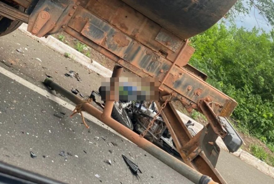 grave-acidente-na-br-316-em-dom-expedito-lopes-resulta-na-morte-de-motociclista grave-acidente-na-br-316-em-dom-expedito-lopes-resulta-na-morte-de-motociclista