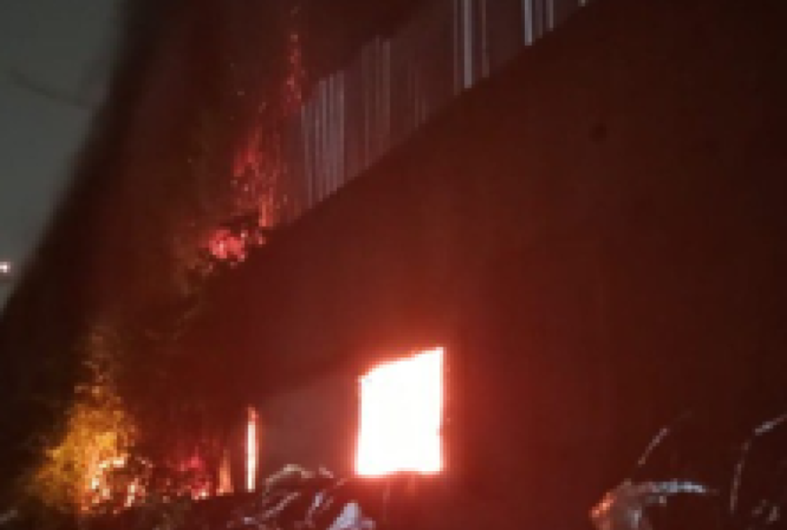 grave-incendio-atinge-motel-com-25-quartos-ocupados-em-belo-horizonte grave-incendio-atinge-motel-com-25-quartos-ocupados-em-belo-horizonte