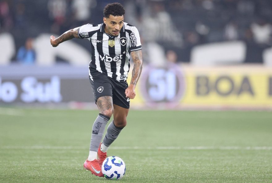 gregore-se-despede-do-botafogo-gerando-lucro-e-homenagens3A-saiba-os-detalhes
