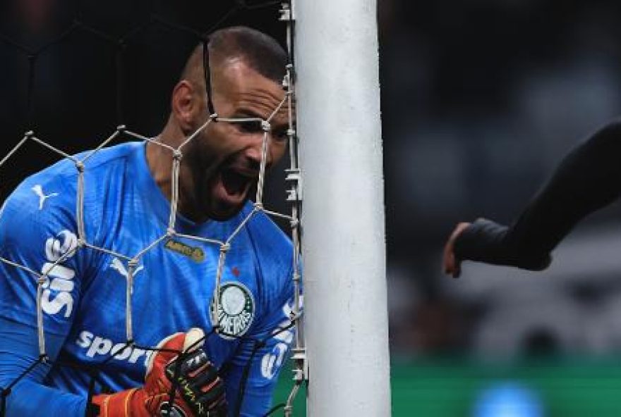 gremio-chega-a-acordo-com-weverton-e-negocia-com-o-palmeiras gremio-chega-a-acordo-com-weverton-e-negocia-com-o-palmeiras