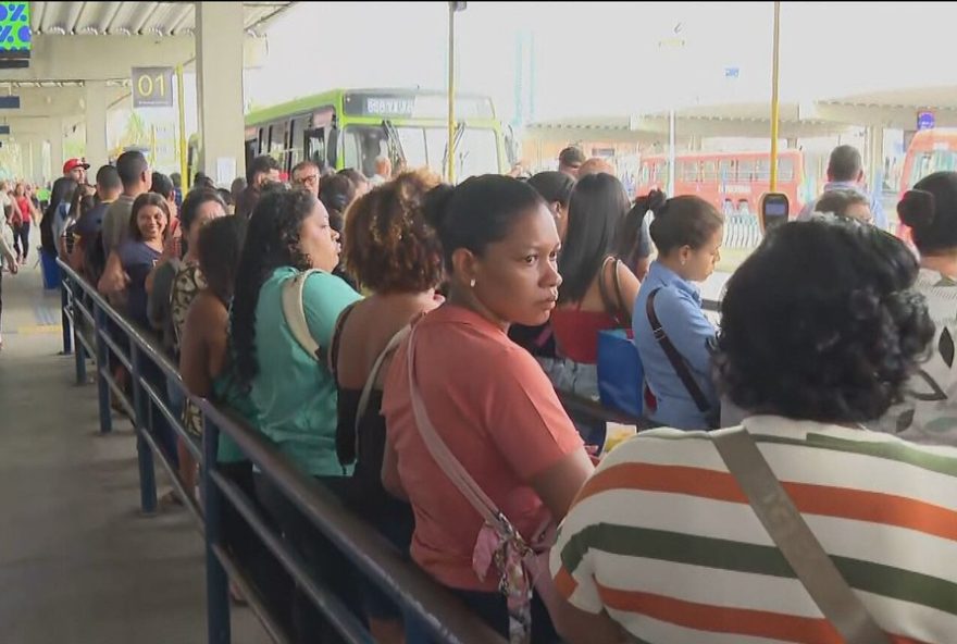 greve-do-metro-do-recife-fecha-37-estacoes3B-onibus-tem-reforco-para-passageiros greve-do-metro-do-recife-fecha-37-estacoes3B-onibus-tem-reforco-para-passageiros