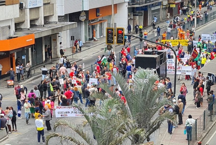 grito-dos-excluidos3A-manifestacao-em-juiz-de-fora-em-defesa-da-democracia-e-contra-as-reformas-resumo-da-semana-politico-social