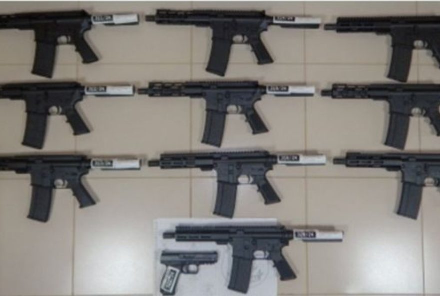 grupo-de-trafico-de-armas-descoberto-no-pr-enviava-fuzis-ao-rio-de-janeiro2C-revela-pf