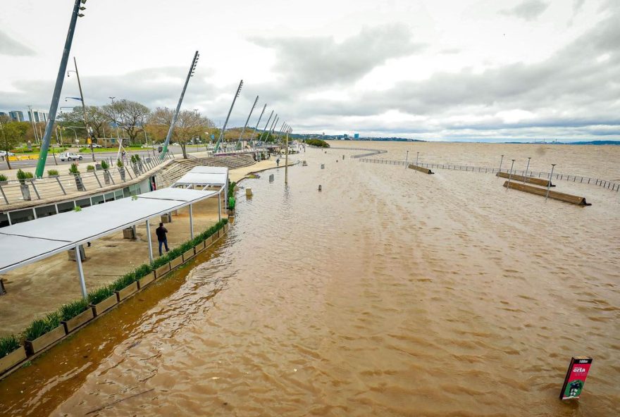 Porto Alegre teve o inverno, estação encerrada no final de semana, mais chuvoso dos últimos 62 anos (Foto: Alex Rocha/PMPA)