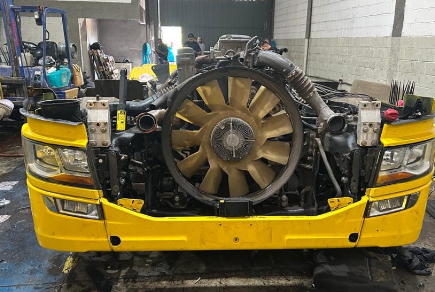 guarda-municipal-desmantela-desmanche-e-recupera-caminhao-de-r241-mi-em-itatiba3A-suspeitos-fogem-ao-perceber-equipe3B-bloqueadores-apreendidos-no-local guarda-municipal-desmantela-desmanche-e-recupera-caminhao-de-r241-mi-em-itatiba3A-suspeitos-fogem-ao-perceber-equipe3B-bloqueadores-apreendidos-no-local