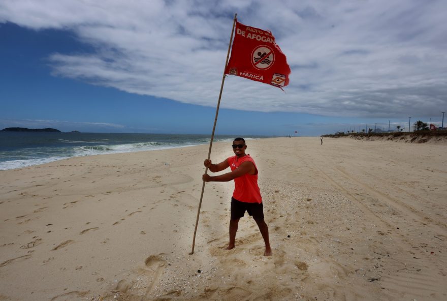 guia-de-seguranca-nas-praias-dicas-do-guarda-vidas-nathan-ouverney guia-de-seguranca-nas-praias-dicas-do-guarda-vidas-nathan-ouverney
