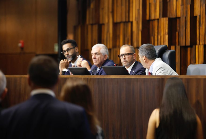 guilherme-delaroli-exonera-assessores-de-bacellar-apos-prisao-de-desembargador-alerj-em-combate-a-corrupcao guilherme-delaroli-exonera-assessores-de-bacellar-apos-prisao-de-desembargador-alerj-em-combate-a-corrupcao