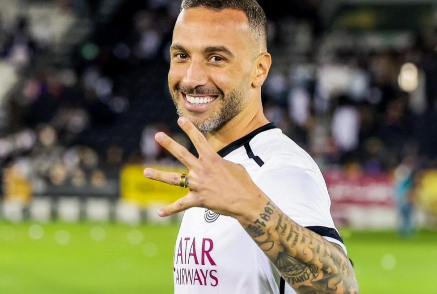 guilherme2C-ex-corinthians2C-e-convocado-pelo-catar-para-eliminatorias-da-copa-do-mundo3A-22passo-incrivel22