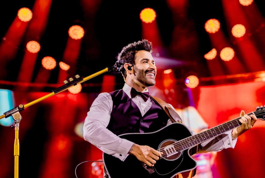 gusttavo-lima-apresenta-show-o-embaixador-classic-em-goiania