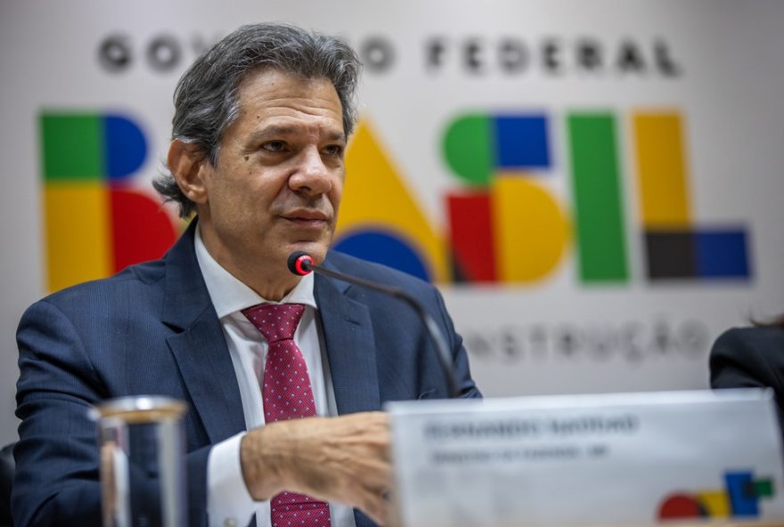 haddad-critica-vinculo-entre-isencao-do-ir-e-pl-da-dosimetria3A-loucura-e-controverso