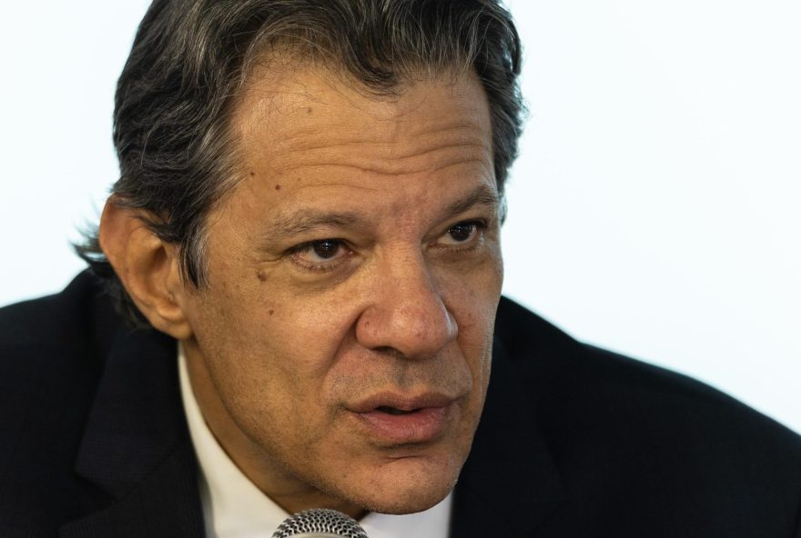 haddad-recebe-acenos-de-parlamentares-para-corrigir-falhas-na-queda-da-mp