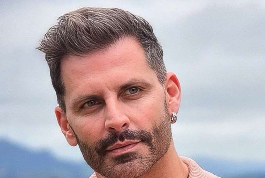 henri-castelli-se-prepara-para-emocionar-como-jesus-na-22paixao-de-cristo22-em-20263A-uma-jornada-artistica-marcante-e-emocionante henri-castelli-se-prepara-para-emocionar-como-jesus-na-22paixao-de-cristo22-em-20263A-uma-jornada-artistica-marcante-e-emocionante