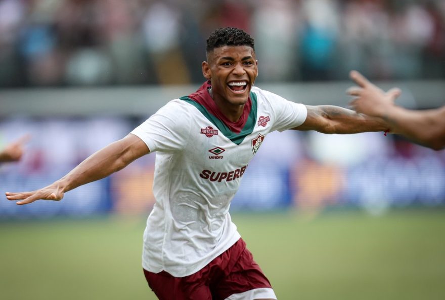 hercules2C-destaque-do-fluminense3A-heroi-e-artilheiro-do-time-em-busca-de-vitorias