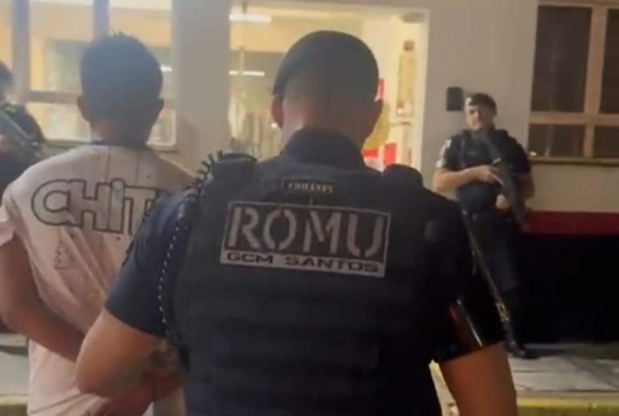 homem-alega-agressao-com-marteladas-em-sp2C-mas-acaba-preso-pela-guarda-civil-de-santos-saiba-mais