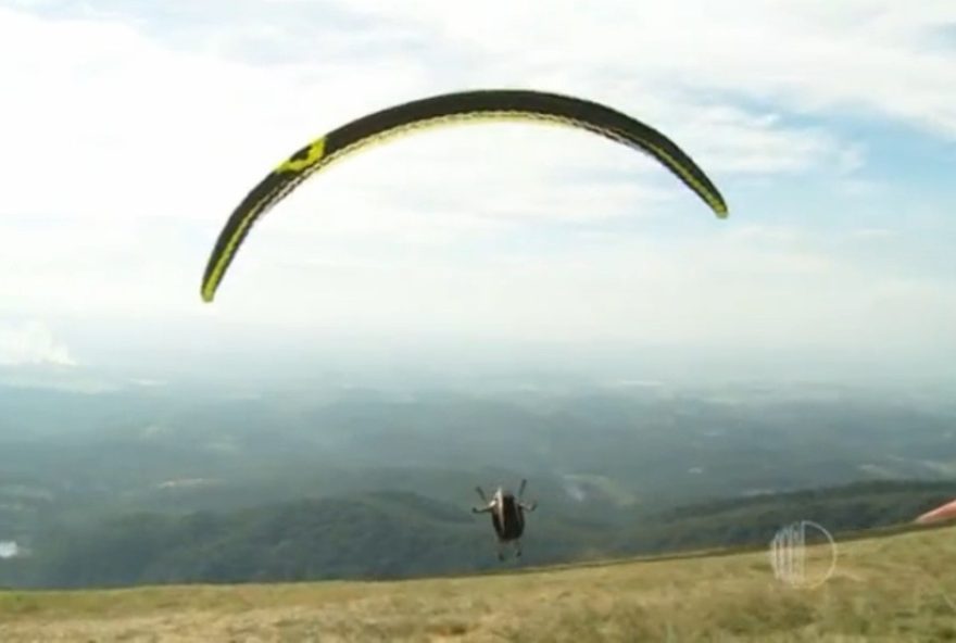 homem-de-55-anos-sofre-acidente-enquanto-praticava-parapente-em-mogi-das-cruzes3A-saiba-mais-sobre-o-ocorrido-e-a-importancia-do-samu