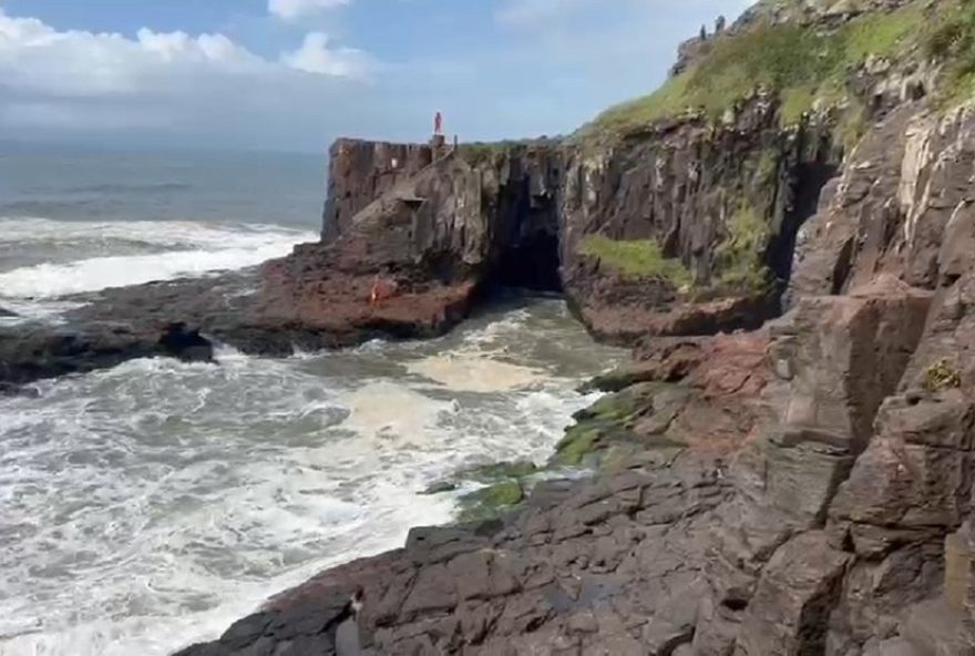 homem-desaparece-apos-cair-no-mar-na-praia-da-guarita3A-buscas-intensas-em-torres2C-rs homem-desaparece-apos-cair-no-mar-na-praia-da-guarita3A-buscas-intensas-em-torres2C-rs