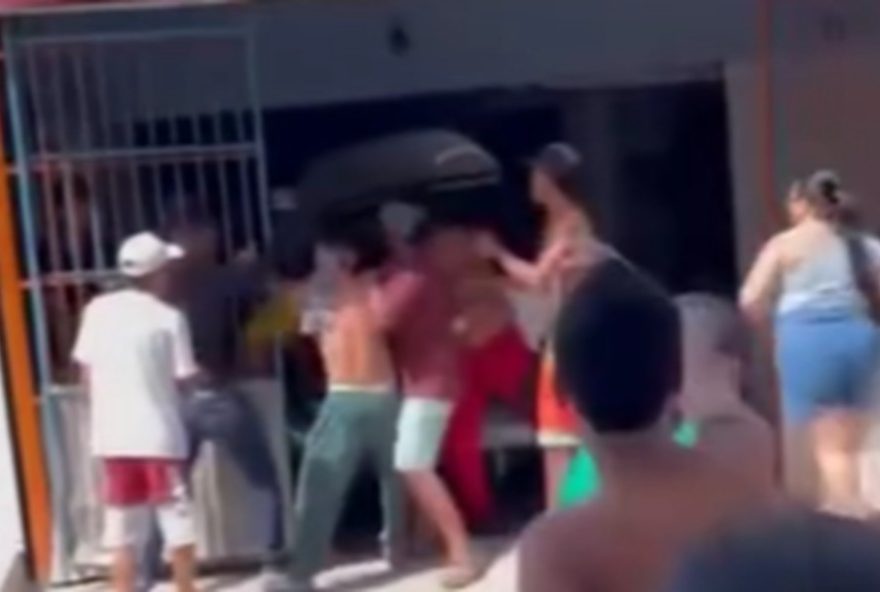 homem-detido-por-mostrar-penis-a-menina-de-9-anos-em-jaboatao3A-acao-rapida-da-comunidade-resulta-na-captura-do-agressor homem-detido-por-mostrar-penis-a-menina-de-9-anos-em-jaboatao3A-acao-rapida-da-comunidade-resulta-na-captura-do-agressor