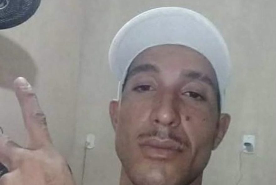 homem-e-assassinado-a-tiros-no-bairro-joao-de-deus-em-petrolina3A-policia-investiga-o-caso