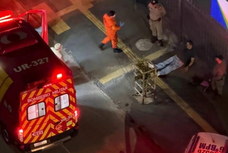 homem-e-atacado-por-trio-de-motociclistas-em-goiania-e-estado-de-saude-preocupa homem-e-atacado-por-trio-de-motociclistas-em-goiania-e-estado-de-saude-preocupa