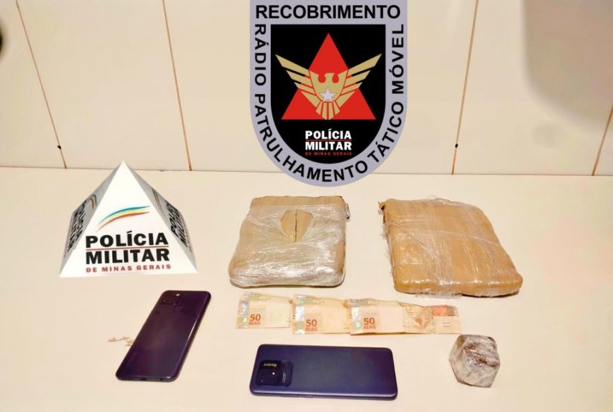homem-e-detido-com-22supermaconha22-colombiana-em-unai3A-policia-militar-realiza-prisao-apos-denuncias-no-bairro-primavera