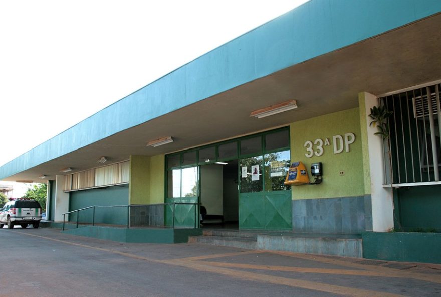 homem-e-esfaqueado-na-rua-em-santa-maria3B-policia-busca-suspeito-do-crime