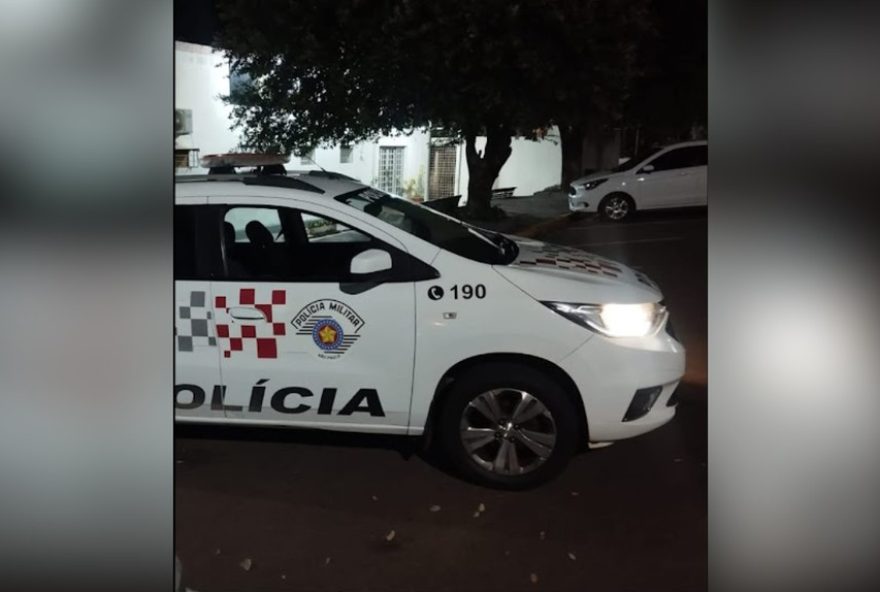 homem-e-preso-apos-agredir-companheira-com-cadeiradas-em-teodoro-sampaio3A-caso-e-registrado-como-violencia-domestica-e-lesao-corporal