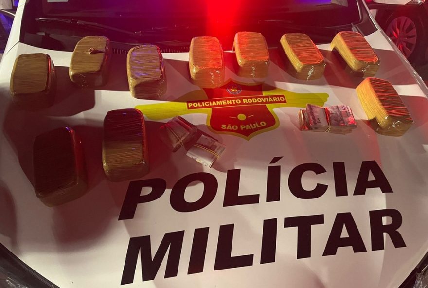 homem-e-preso-com-10-kg-de-cocaina-em-nova-odessa3A-boliviano-e-detido-pela-policia-rodoviaria-com-droga-em-carro