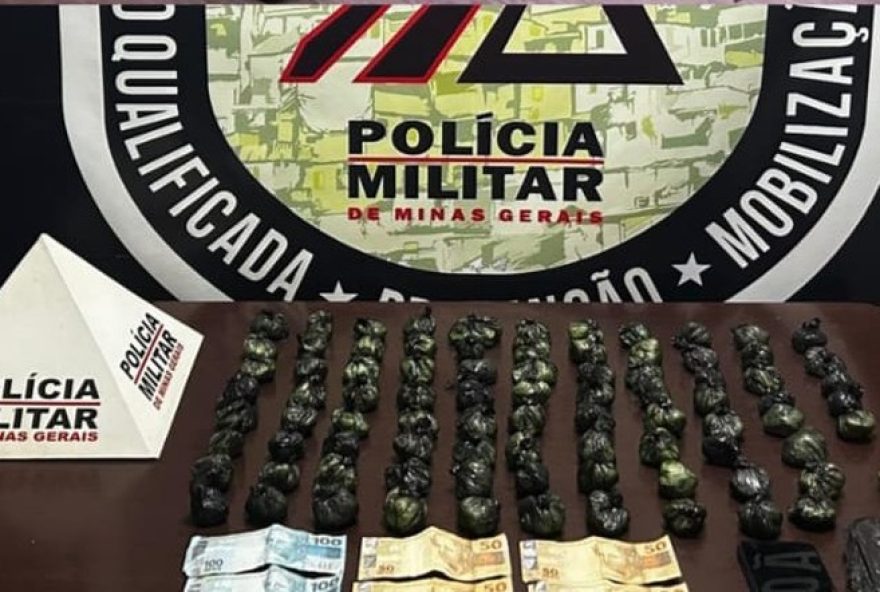 homem-e-preso-com-mais-de-2-mil-papelotes-de-cocaina-em-uberlandia3A-policia-age-apos-denuncia