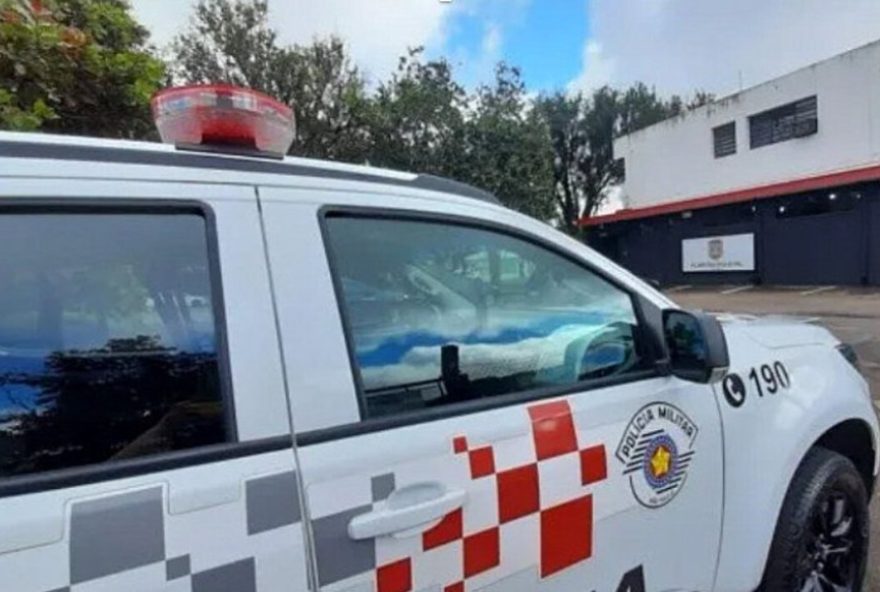 homem-e-preso-em-flagrante-por-agredir-companheira-com-facao-em-sao-carlos3A-suspeito-confessou-crime-por-motivo-de-22infidelidade22