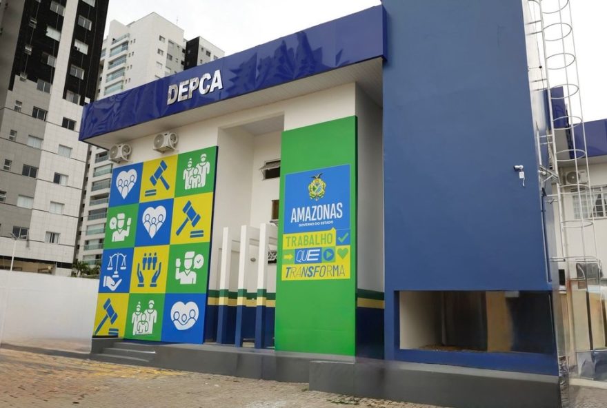 homem-e-preso-em-manaus-por-torturar-filhos-com-objetos-aquecidos2C-diz-policia homem-e-preso-em-manaus-por-torturar-filhos-com-objetos-aquecidos2C-diz-policia