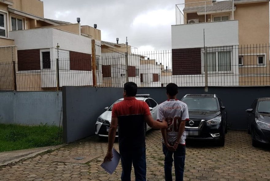 homem-e-preso-em-porto-alegre-por-agredir-ex-de-16-anos2C-diz-policia