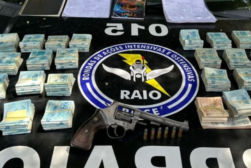 homem-e-preso-por-agiotagem-no-interior-do-ceara-com-mais-de-r2623363B-200-mil-apreendidos-policia-atua-no-combate-aos-juros-abusivos
