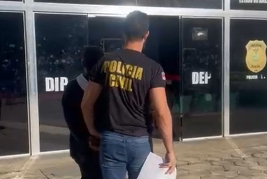 homem-e-preso-por-estuprar-e-engravidar-enteada-indigena-de-12-anos homem-e-preso-por-estuprar-e-engravidar-enteada-indigena-de-12-anos