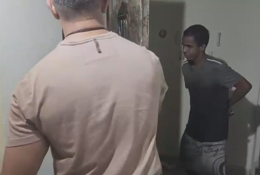 homem-e-preso-por-estupro-virtual-e-extorsao-em-sao-goncalo homem-e-preso-por-estupro-virtual-e-extorsao-em-sao-goncalo