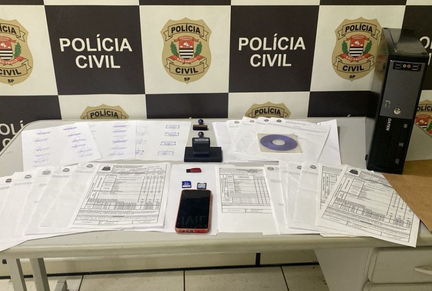 homem-e-preso-por-falsificar-atestados-medicos-e-documentos-escolares-em-cabreuva3A-policia-civil-age-para-combater-atividades-ilegais